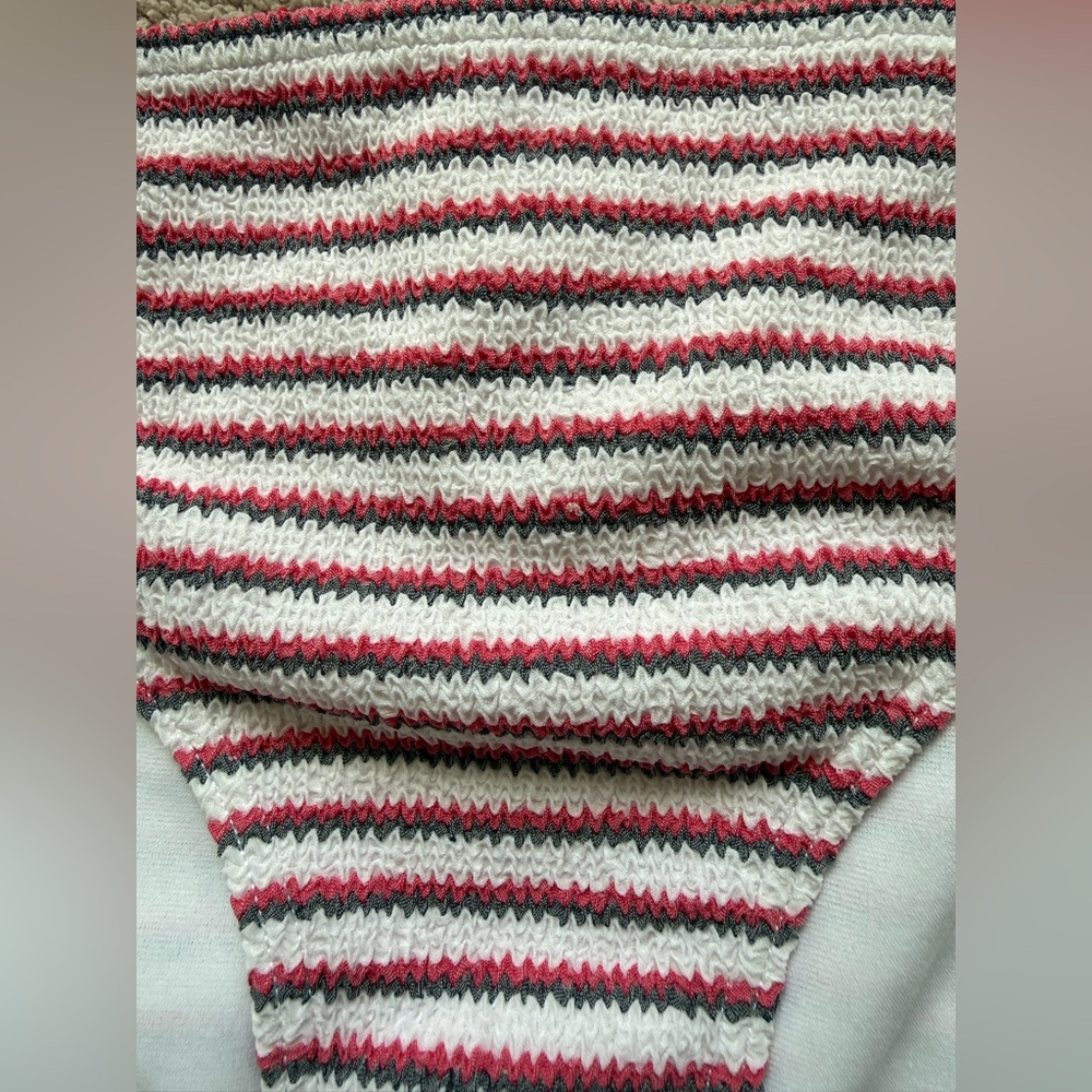 NEW - ROXY - Chasing Love Bandeau and Full Bottom - SET - PINK/GRAY/WHITE - Picture 3 of 11